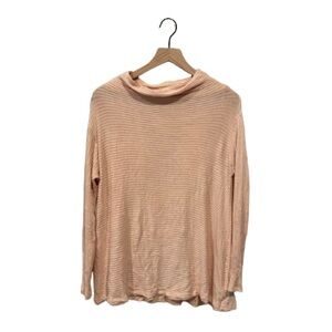 We the Free People Light Weight Sweater Size Medium